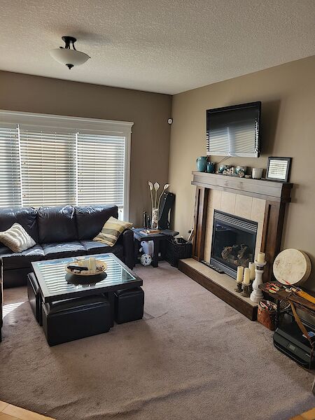Calgary 3 + Den bedrooms Room For Rent for rent. Property photo: 519368-3