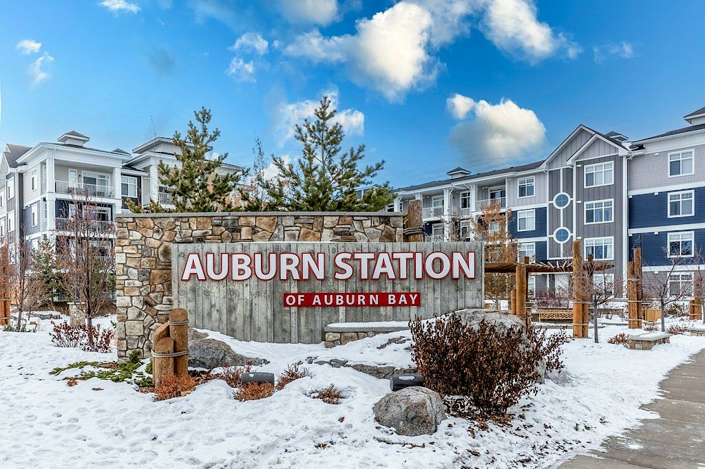 Calgary 2 bedrooms Condo Unit for rent. Property photo: 519412-1