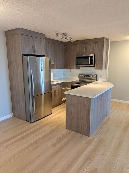 Calgary 2 bedrooms Condo Unit for rent. Property photo: 519433-2