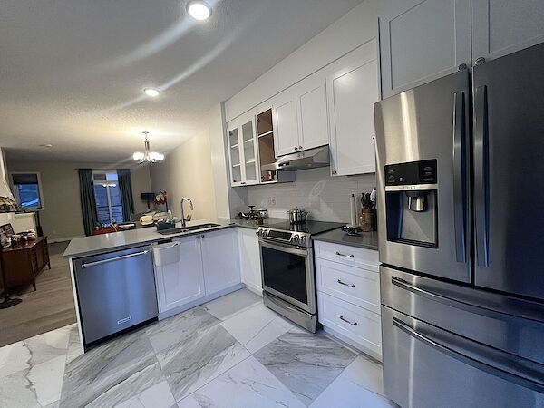 Calgary 3 + Den bedrooms Townhouse for rent. Property photo: 519464-2
