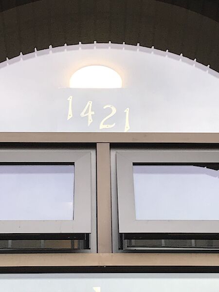 Calgary 1 + Den bedrooms Condo Unit for rent. Property photo: 519500-2