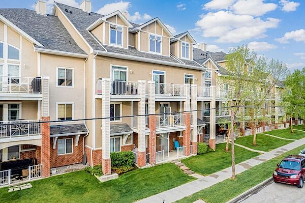 Calgary 2 bedrooms Condo Unit for rent. Property photo: 519573-2