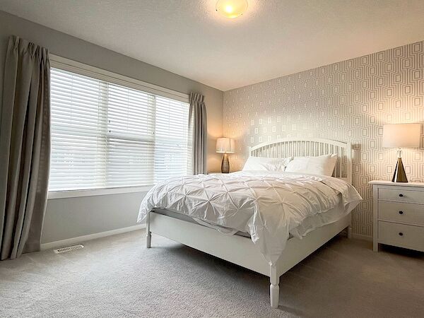 Calgary 4 + Den bedrooms Room For Rent for rent. Property photo: 519667-3