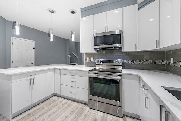 Calgary 3 bedrooms Main Floor for rent. Property photo: 520437-2
