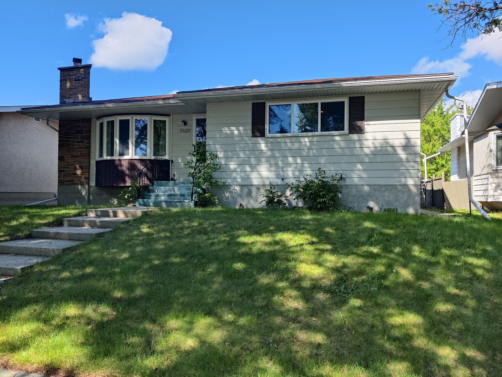 Calgary 4 bedrooms House for rent. Property photo: 520487-1
