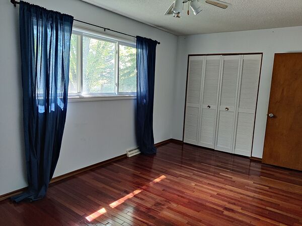 Calgary 4 bedrooms House for rent. Property photo: 520487-3