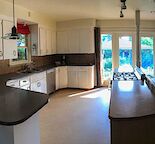 Beautiful large bungalow. Walk to UofC, Hospital. Steps to Banff Trail Station