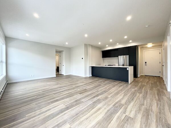 Calgary 2 bedrooms Condo Unit for rent. Property photo: 520592-2
