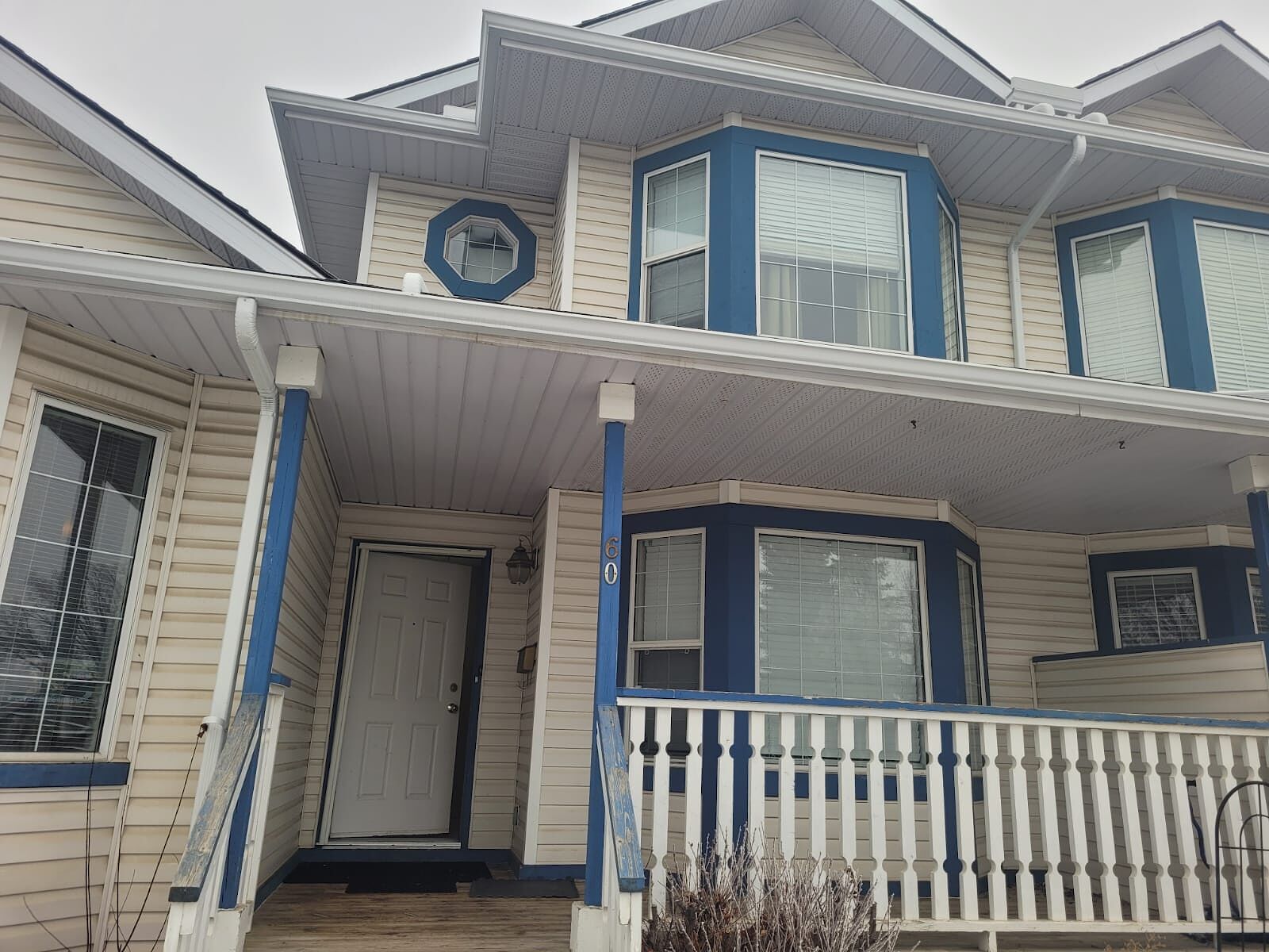 Calgary 3 + Den bedrooms Townhouse for rent. Property photo: 522394-1