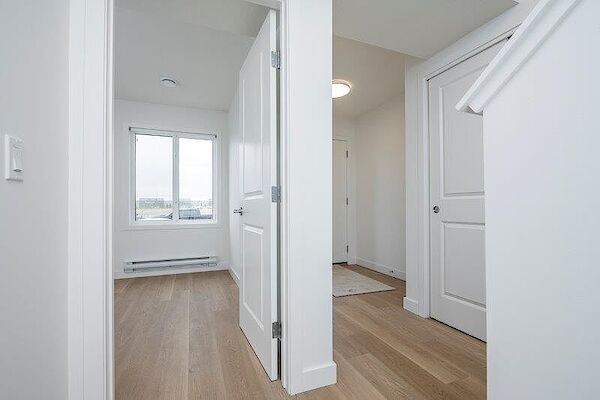 Calgary 4 bedrooms Townhouse for rent. Property photo: 522726-3