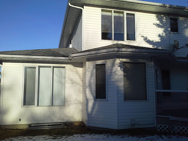 Calgary 2 bedrooms Duplex for rent. Property photo: 523004-2
