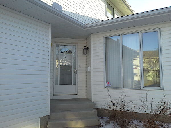 Calgary 2 bedrooms Duplex for rent. Property photo: 523004-3