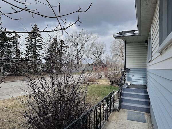 Calgary 3 bedrooms Main Floor for rent. Property photo: 523299-2