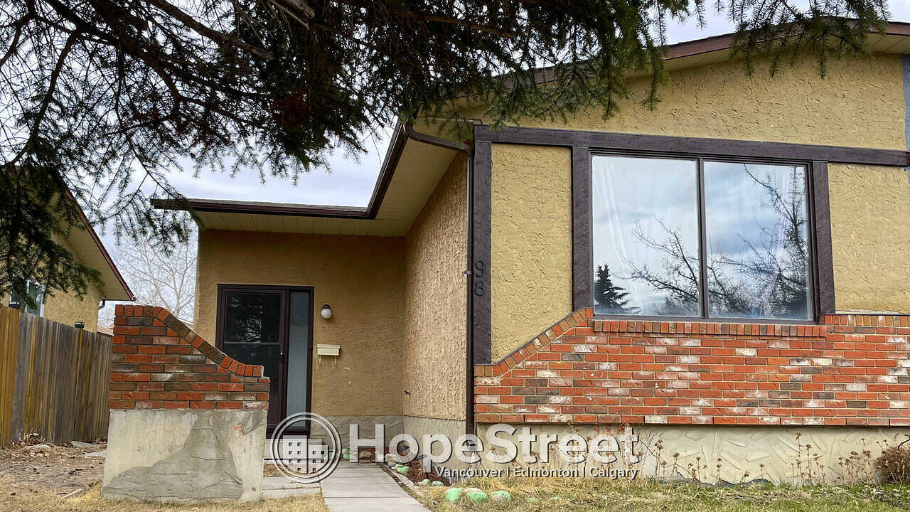 Calgary 3 bedrooms Duplex for rent. Property photo: 523310-1