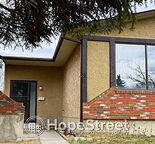 Beautiful 3-bedroom Bungalow Style Duplex in Ranchlands | Pets Negotiable
