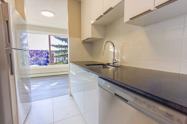 Edmonton 1 bedrooms Apartment for rent. Property photo: 523514-3