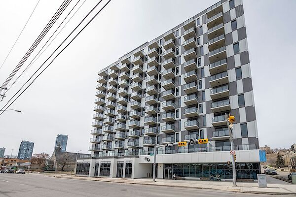 BRIDGELAND BEAUTY - COZY 1 BDRM - 8TH FLOOR