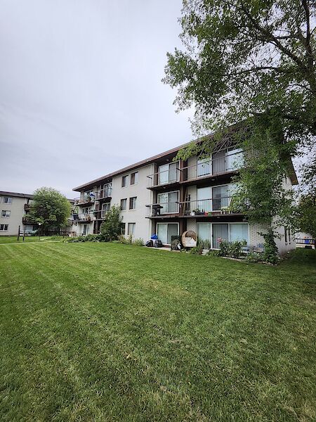 Calgary 1 bedroom Condo Unit for rent. Property photo: 524193-2