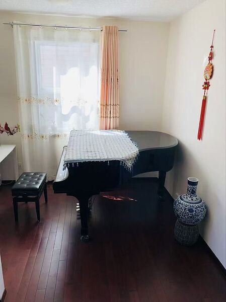 Calgary 4 + Den bedrooms House for rent. Property photo: 524316-3