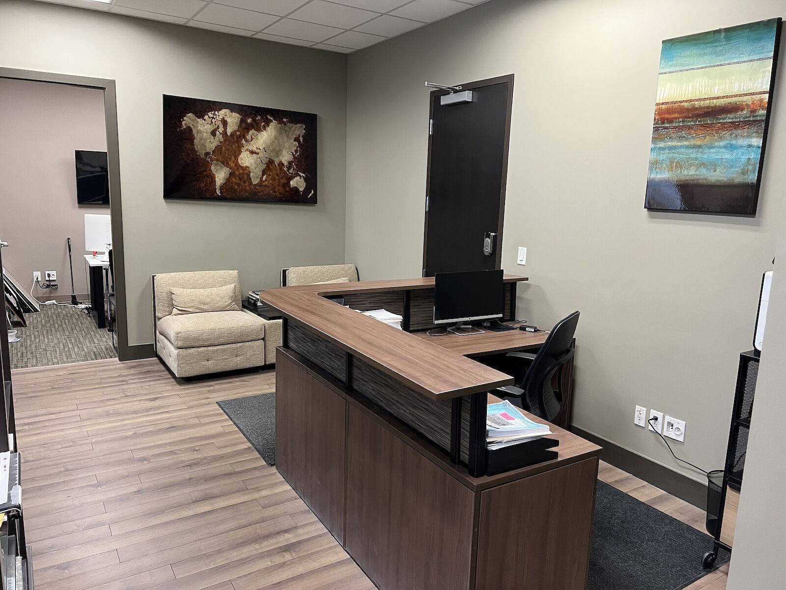 Calgary  bedrooms Office Space for rent. Property photo: 524656-1