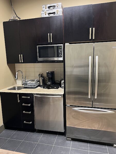 Calgary  bedrooms Office Space for rent. Property photo: 524656-3