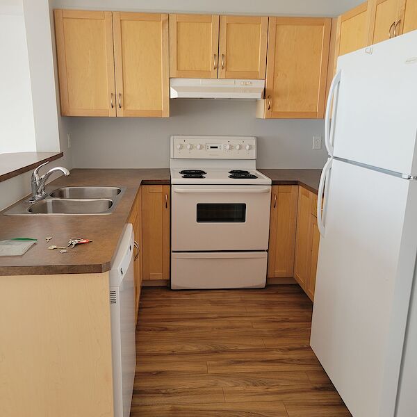 Calgary 1 bedroom Condo Unit for rent. Property photo: 524806-2