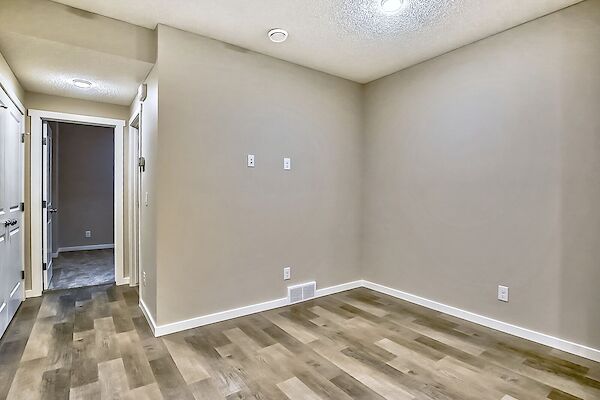 Calgary 1 bedroom Basement for rent. Property photo: 525358-3