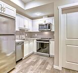 Amazing Basement Suite In Belmont!