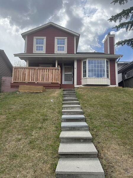 Centrally located Legal Basement Suite in Beddington Community