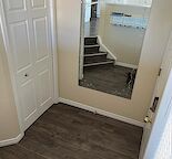 Nice Clean 3 bed room upper floor