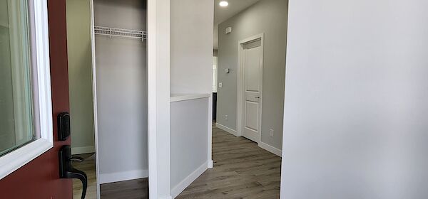 Calgary 4 bedrooms Main Floor for rent. Property photo: 525986-2