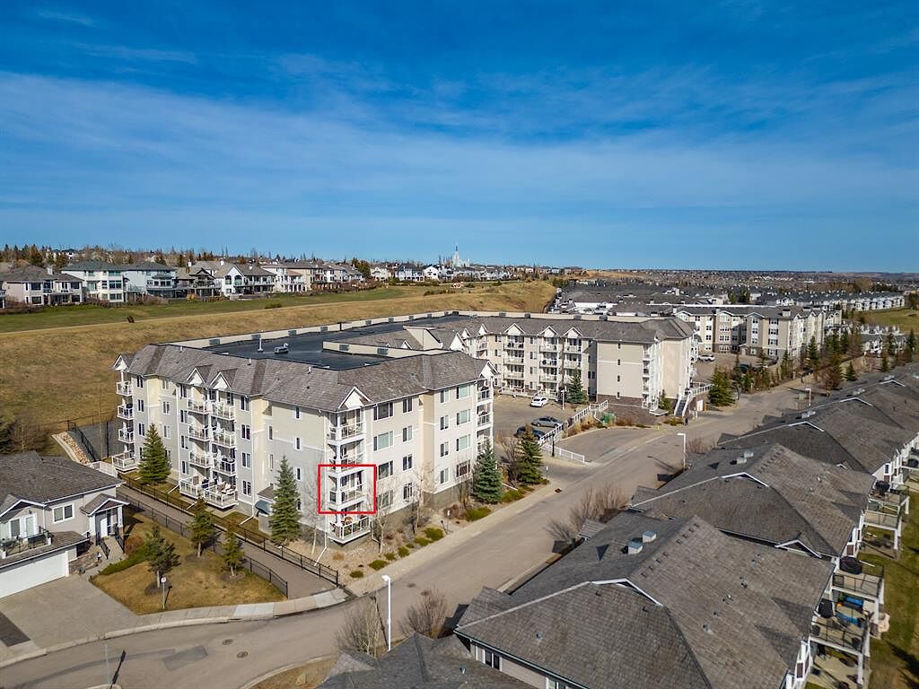 Calgary 2 bedrooms Condo Unit for rent. Property photo: 526133-1