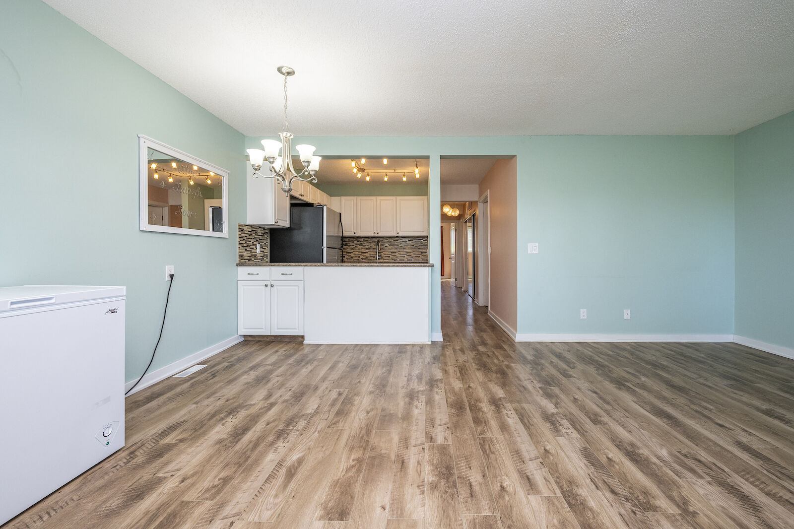 Calgary 2 bedrooms Townhouse for rent. Property photo: 526292-1