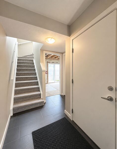 Calgary 2 + Den bedrooms Townhouse for rent. Property photo: 526339-2