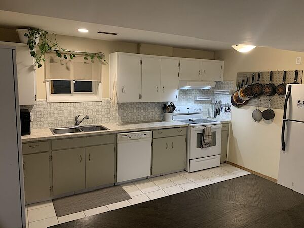 Calgary 2 bedrooms Basement for rent. Property photo: 526768-3