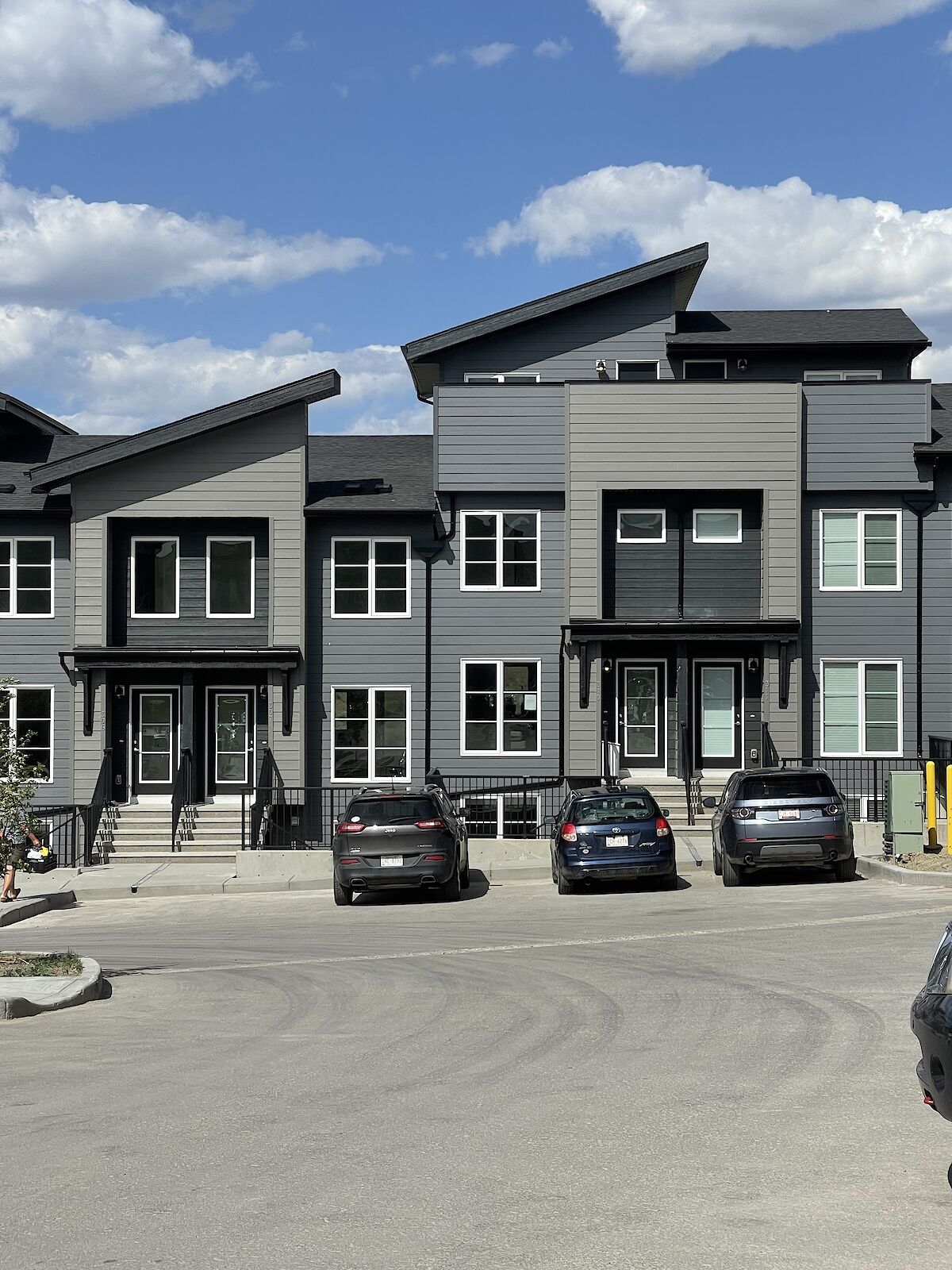 Calgary 1 bedroom Townhouse for rent. Property photo: 526837-1