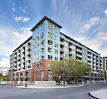 Beautiful 1 Bed and Den 1 Bath Ground Floor Unit in Bridgeland Crossings II