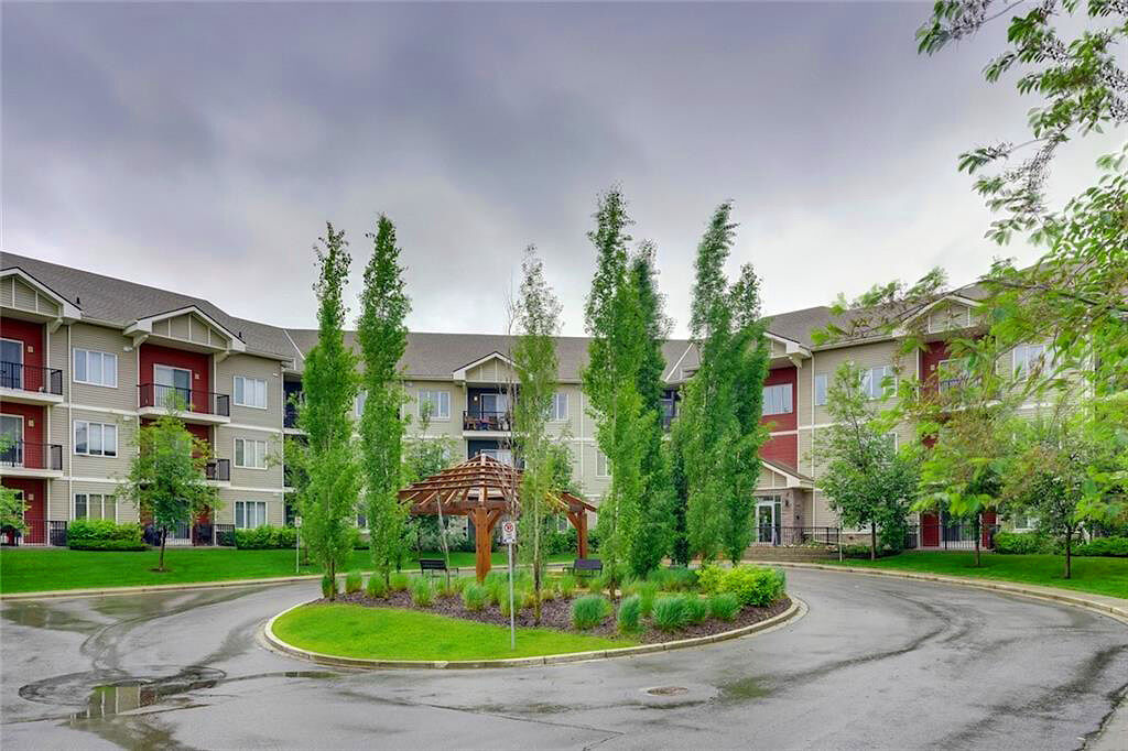 Calgary 2 bedrooms Condo Unit for rent. Property photo: 527573-1