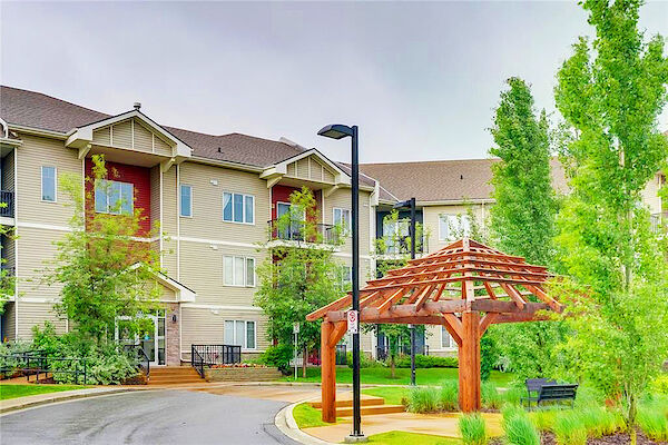 Calgary 2 bedrooms Condo Unit for rent. Property photo: 527573-3