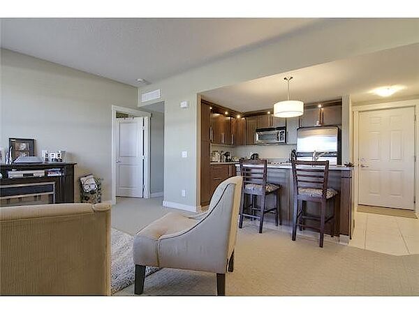 Calgary 2 bedrooms Townhouse for rent. Property photo: 527786-3