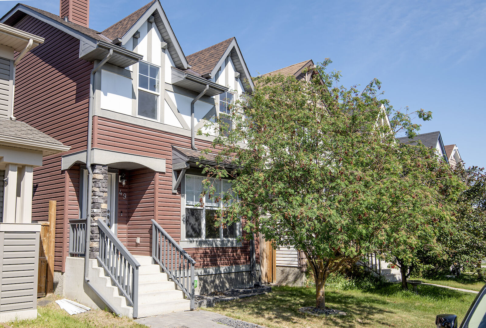 Calgary 4 bedrooms House for rent. Property photo: 527907-1