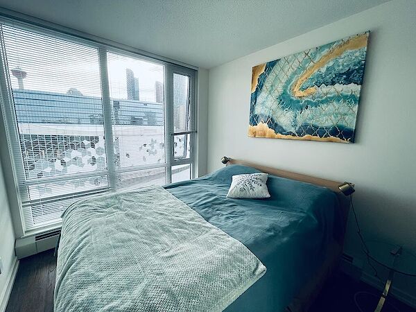 Calgary 1 bedroom Condo Unit for rent. Property photo: 527940-2