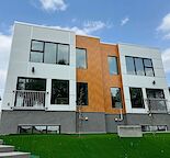 New Build - Market Mall Adjacent