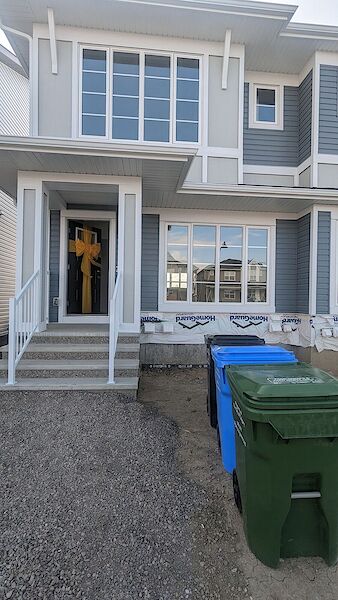 Calgary legal basement suite 1 Bed 1 Bath furnished with utilities, pet friendly