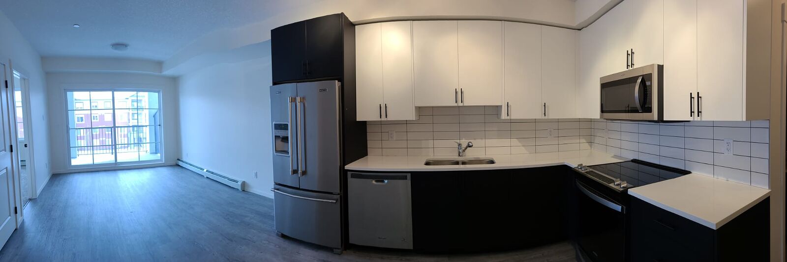 Calgary 2 bedrooms Condo Unit for rent. Property photo: 528381-1