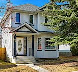 Cozy Harvest Hill house - finished basement included!