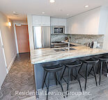 Modern 2 Bed Condo in Evolution East Village | River Views (RP103)