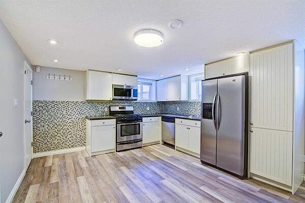 Calgary 2 bedrooms Basement for rent. Property photo: 528564-2