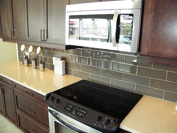 Calgary 2 bedrooms Condo Unit for rent. Property photo: 528612-3