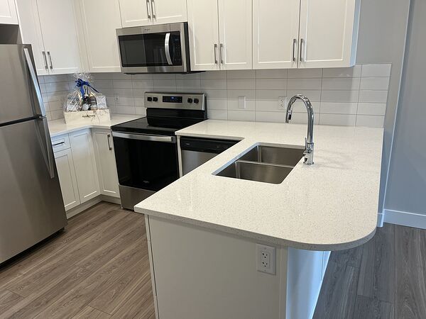 Calgary 1 bedroom Condo Unit for rent. Property photo: 528616-2